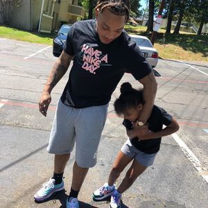 Meet your Posher, Laderrick